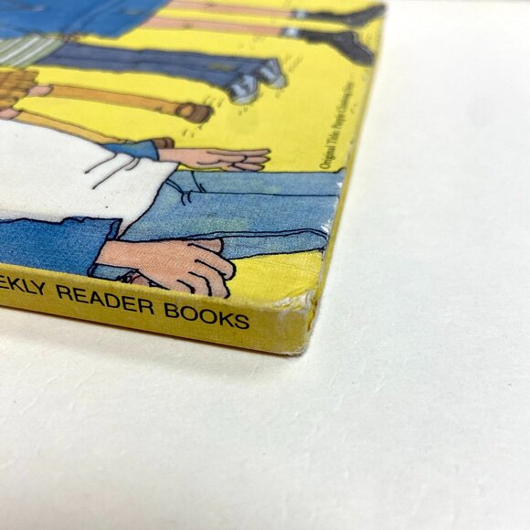 Vintage Weekly Reader "The Beast Who Was Afraid" by Patricia Reilly Giff - Picture 6 of 11